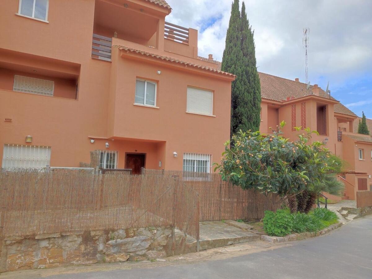Apartamento Con Piscina Касарес Екстериор снимка