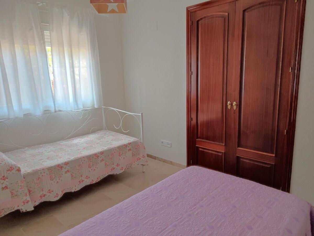 Apartamento Con Piscina Касарес Екстериор снимка