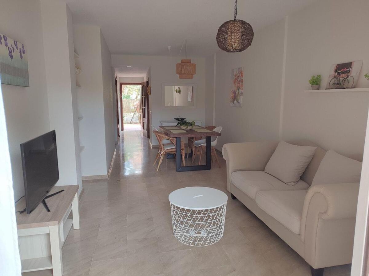 Apartamento Con Piscina Касарес Екстериор снимка