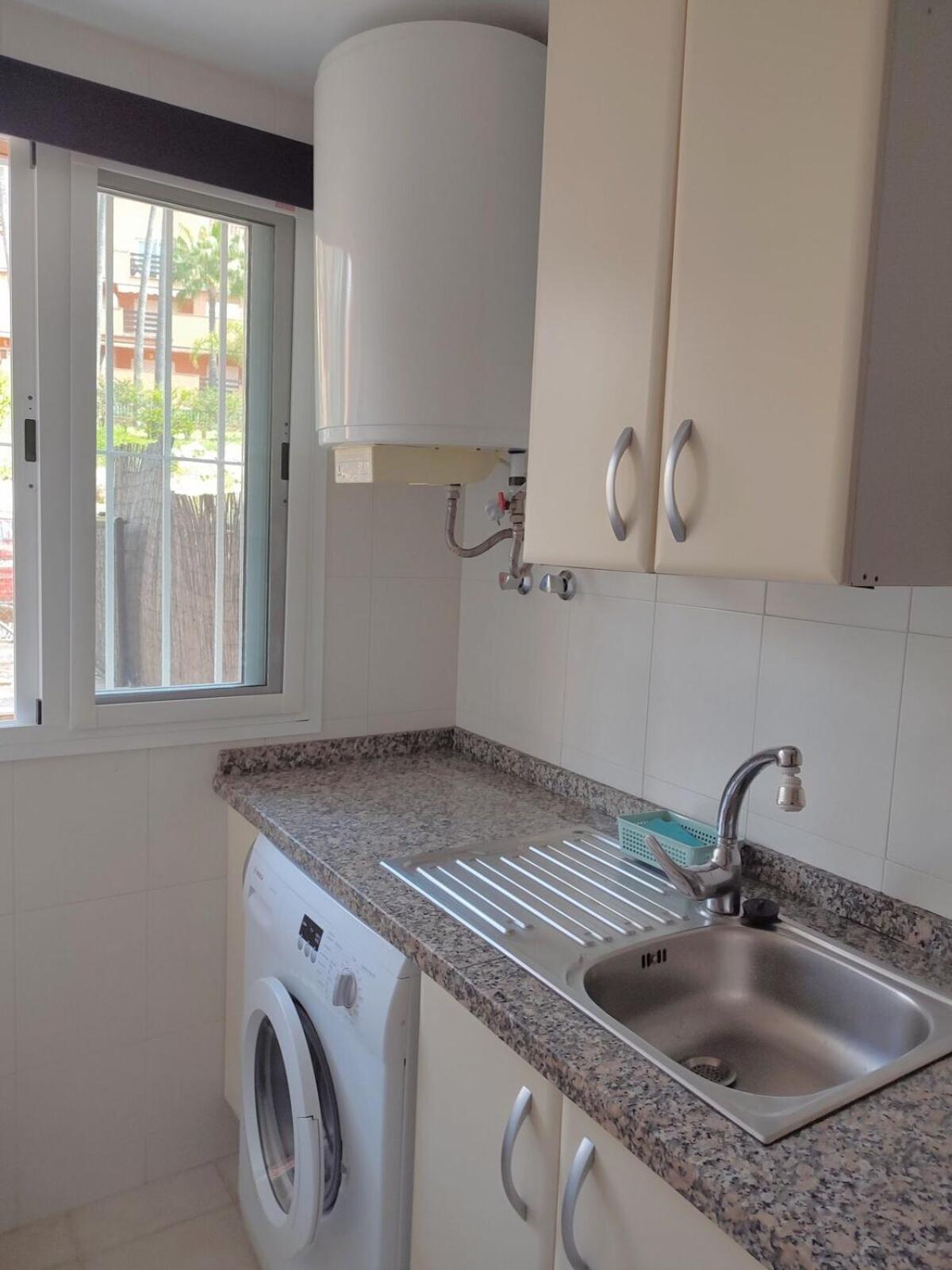 Apartamento Con Piscina Касарес Екстериор снимка